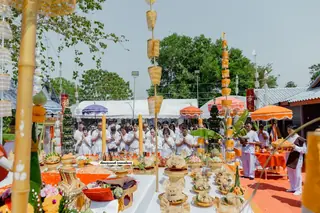ภาพรวมพิธีบวงสรวงและผู้ร่วมงาน